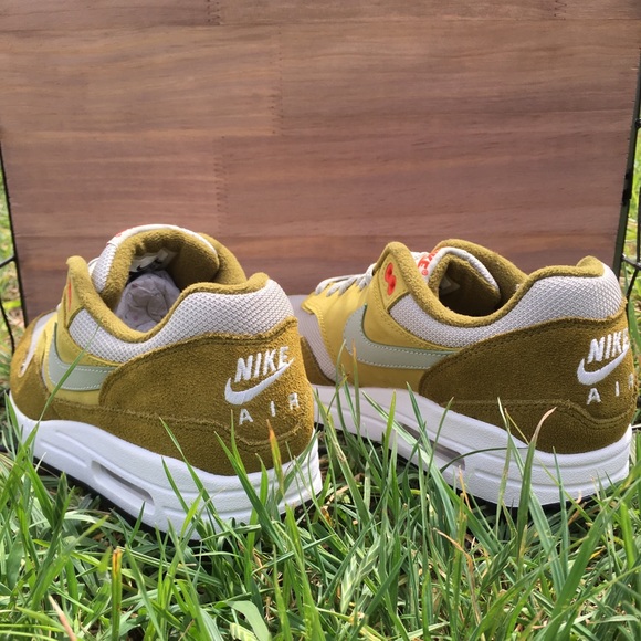NIKE AIR MAX 1 RETRO PREMIUM “SPRUCE FOG” - Picture 3 of 8